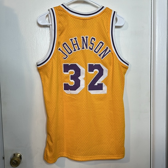 Magic Johnson Lakers Jersey 🔥 🏀 - Picture 2 of 4